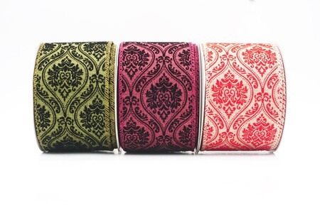 Ruban armé orné à motif damassé baroque